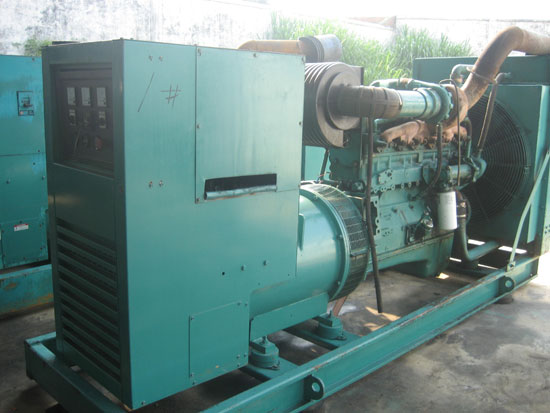 朗县租赁发电机- 发电机碳刷磨损的原因是什么