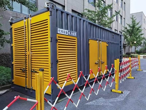 朗县如何使用转速表检查发动机的转速？